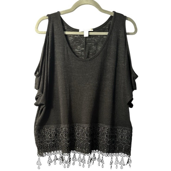 Francesca’s Miami Black Cold Shoulder Crochet Trim Top - Picture 1 of 7